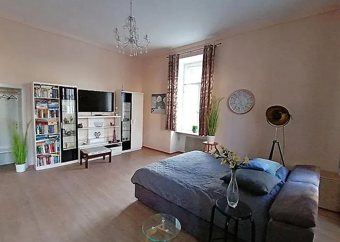 Nr 2 Gemuetliche Suite Mit King-Size Bett Und Essbereich Im Zentrum