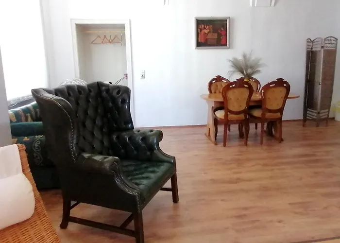 Nr 2 Gemuetliche Suite Mit King-Size Bett Und Essbereich Im Zentrum