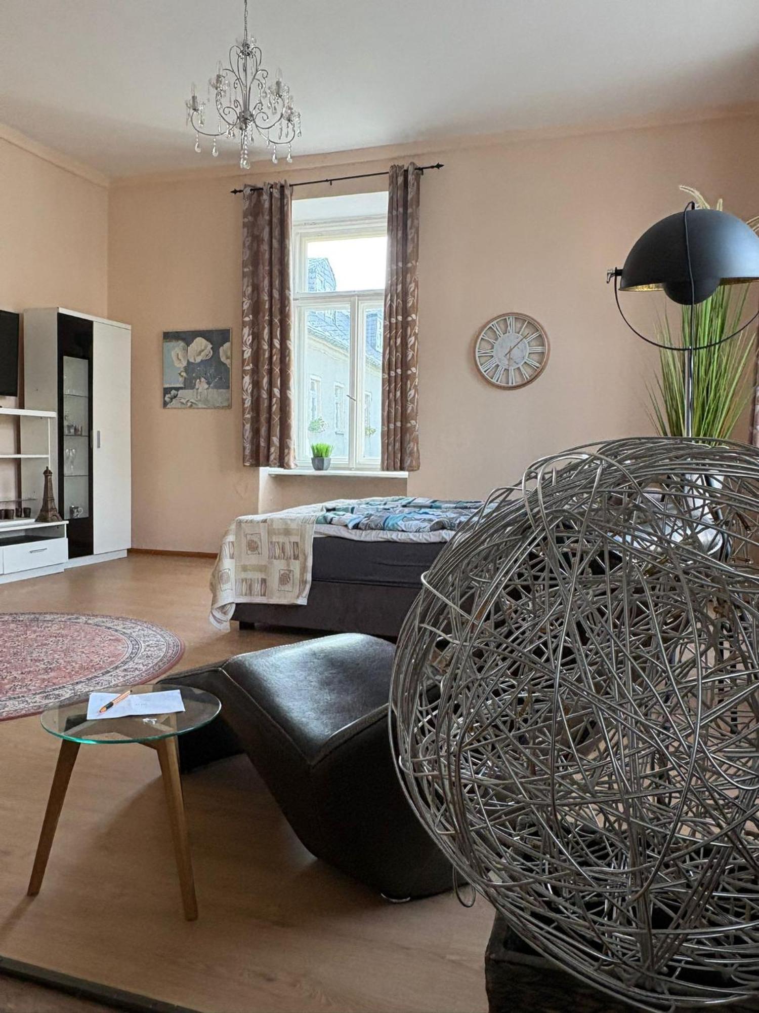 Nr 2 Gemuetliche Mit King-size Bett Und Essbereich Im Zentrum Im Neubarockstyle Annaberg-Buchholz